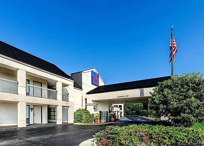 Roanoke Cheap City Center Hotels